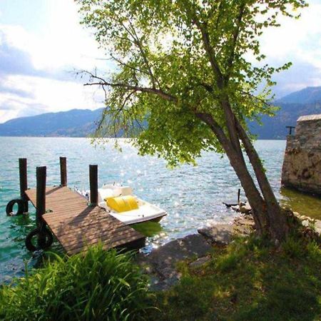 Il Glicine Appartamento Con Darsena Privata A Lago Pettenasco Dış mekan fotoğraf